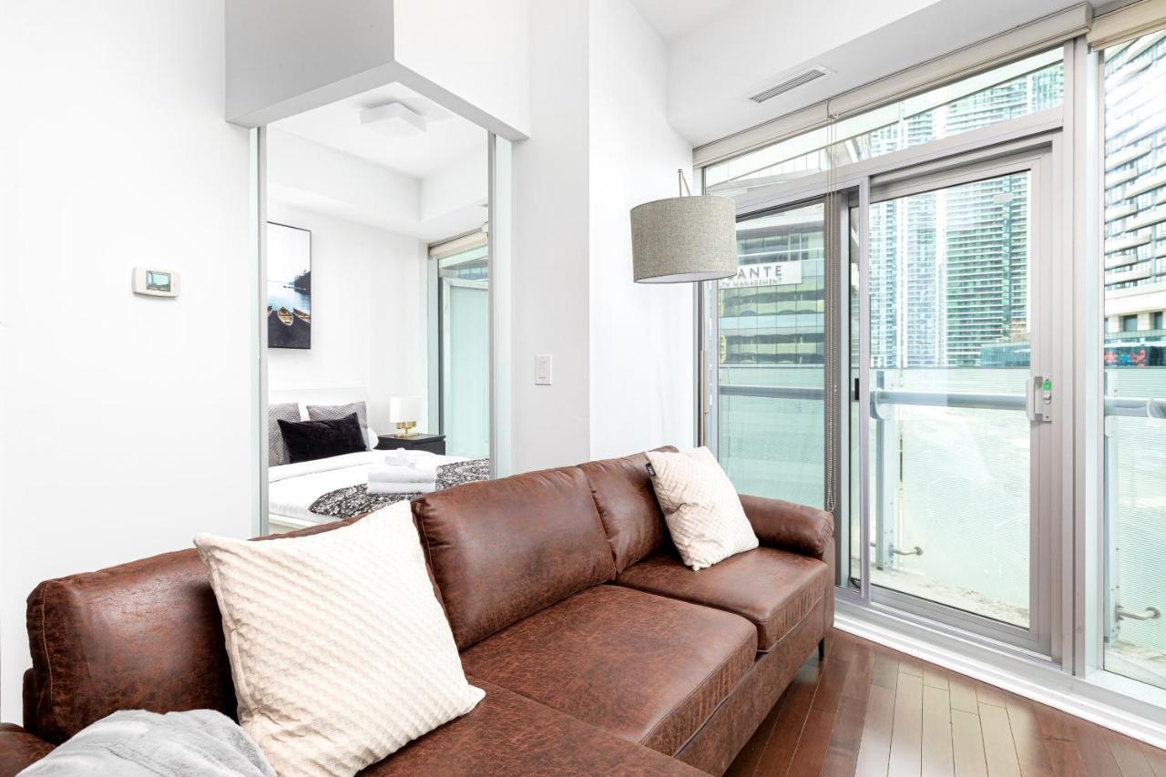 Downtown Toronto Condo Mins From Scotiabank Arena, Tiff, Cn Tower, Union, Mtcc Dış mekan fotoğraf