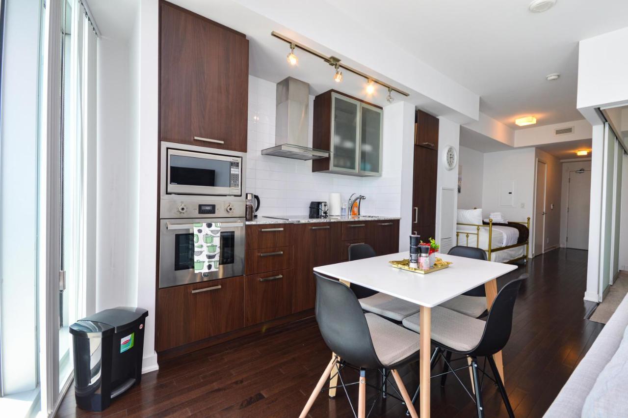 Downtown Toronto Condo Mins From Scotiabank Arena, Tiff, Cn Tower, Union, Mtcc Dış mekan fotoğraf